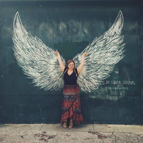 Meet your Posher, Gillian - Picture 1 of 1